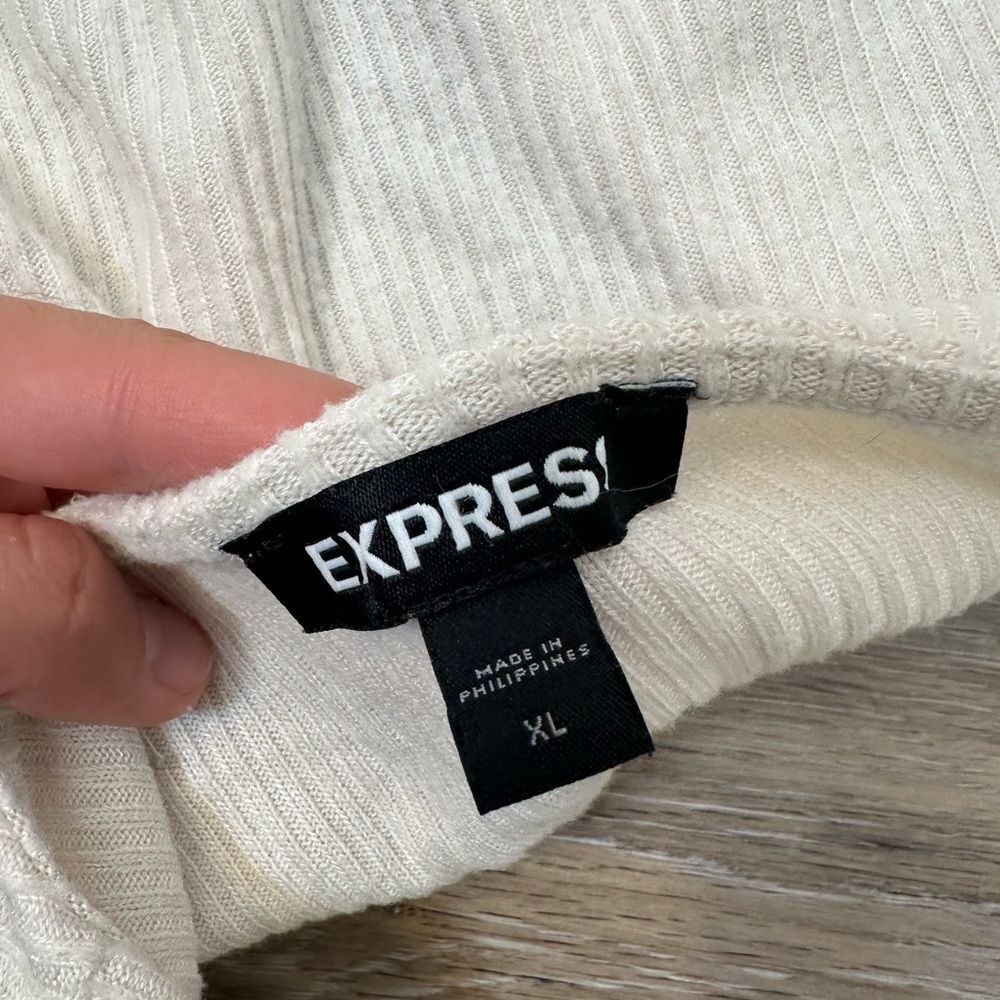 Express Cream Long Sleeve Wrap Bodysuit XL - Picture 3 of 3